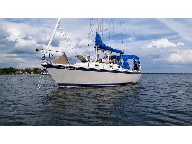 1980 O'Day 28 located in Michigan for sale