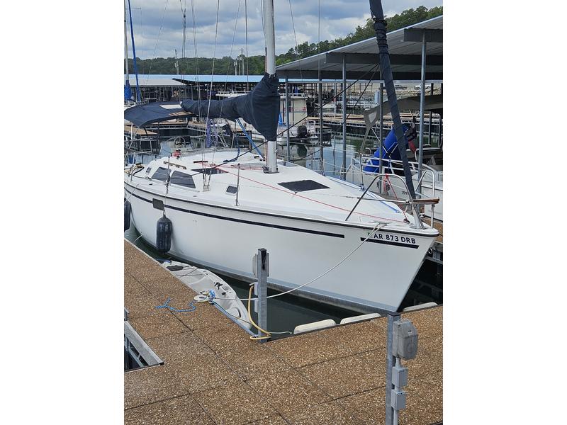 1990 Hunter 33.5 located in Arkansas for sale