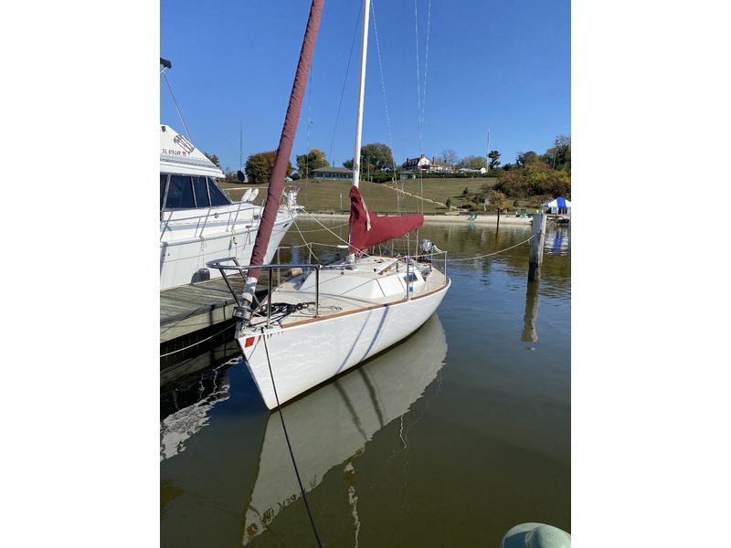1986 Johnstone J Boats J/22 located in Maryland for sale