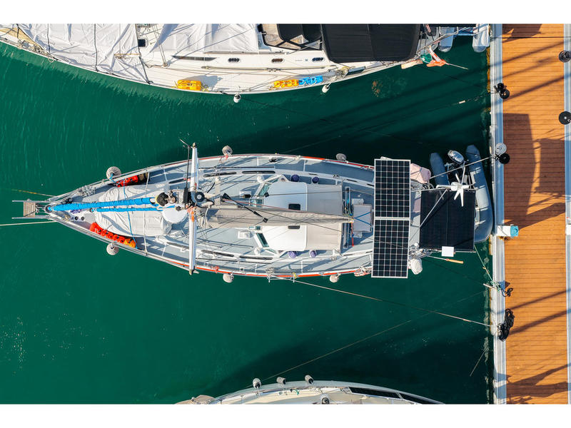 1990  Adams 40 located in Outside United States for sale