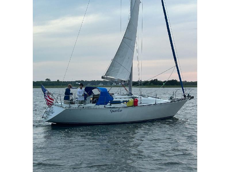 1982 C&C 34 located in North Carolina for sale
