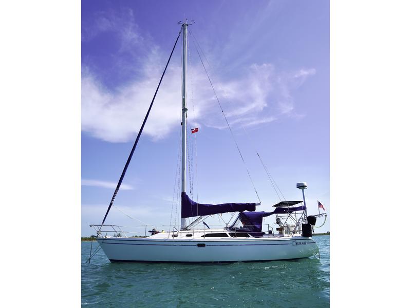 2001 Catalina 36 MKII located in Florida for sale