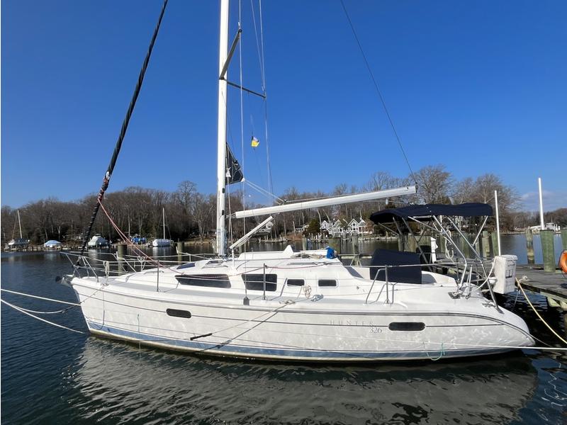 2002 Hunter 326 located in Maryland for sale