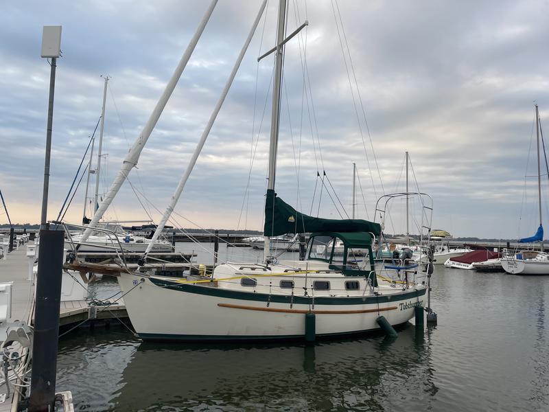 1990 Pacific Seacraft Dana 24 located in Ohio for sale