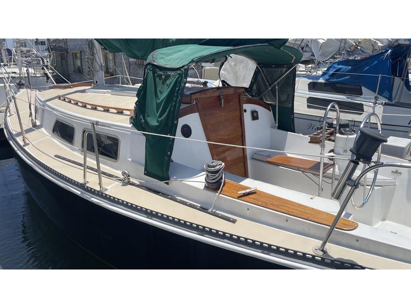 1980 Capital Yachts Newport 30 located in California for sale