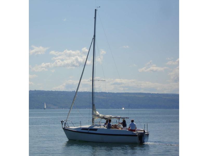 1990 macgregor 26d    HID located in New York for sale