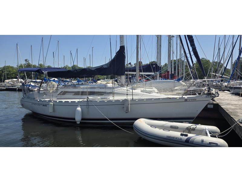 1985 Beneteau First 305 located in Outside United States for sale