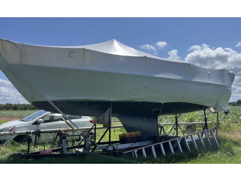 1979 Hinterhoeller Niagara 26 located in New York for sale