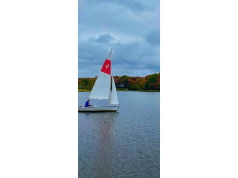 1997 Hunter 140 located in North Carolina for sale