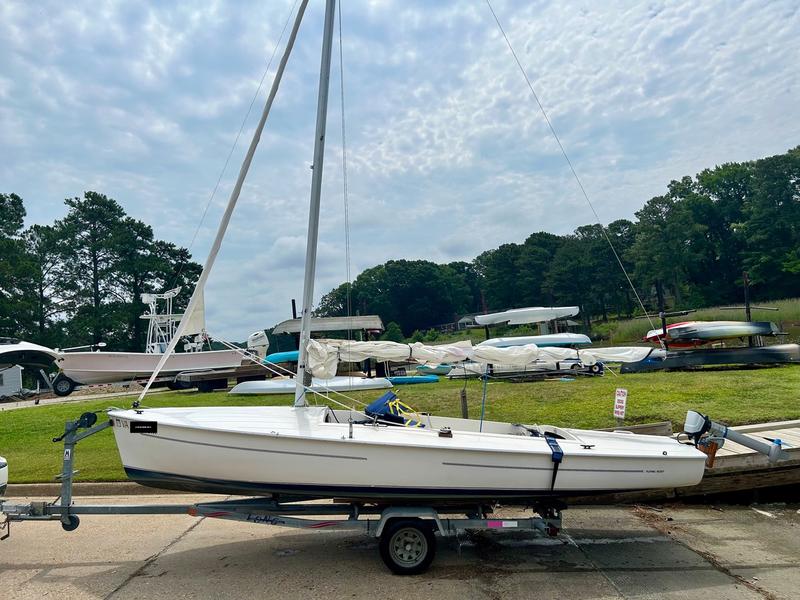 2004 Flying Scot daysailer located in Virginia for sale