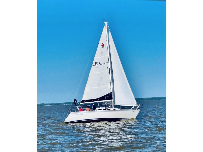 1991 Catalina Capri 26 located in Illinois for sale