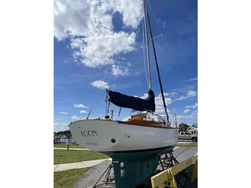 1982 Cape Dory 22D located in Delaware for sale