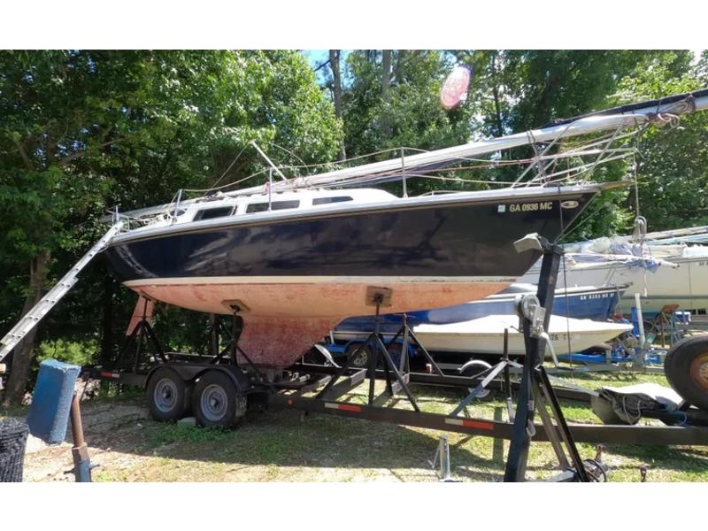1981 Catalina 27 located in Georgia for sale