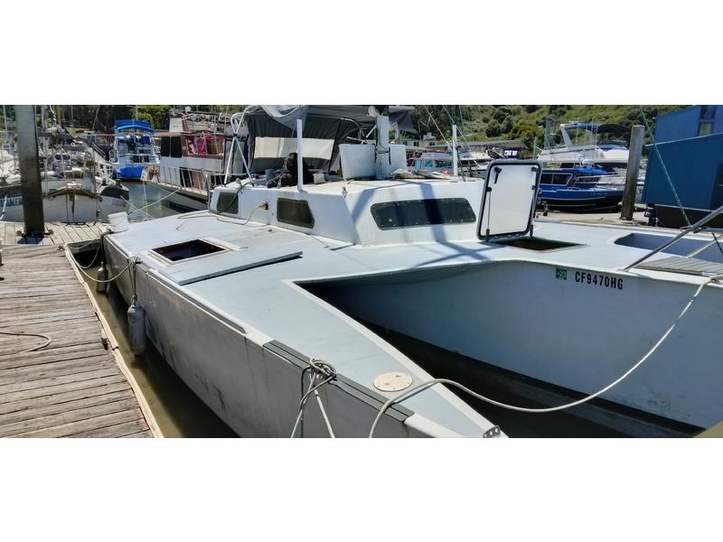 84 Brown Searunner 31'  located in California for sale