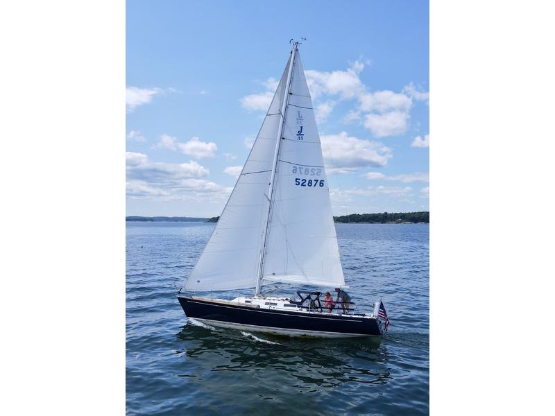 1990 J Boats 35 located in Maine for sale