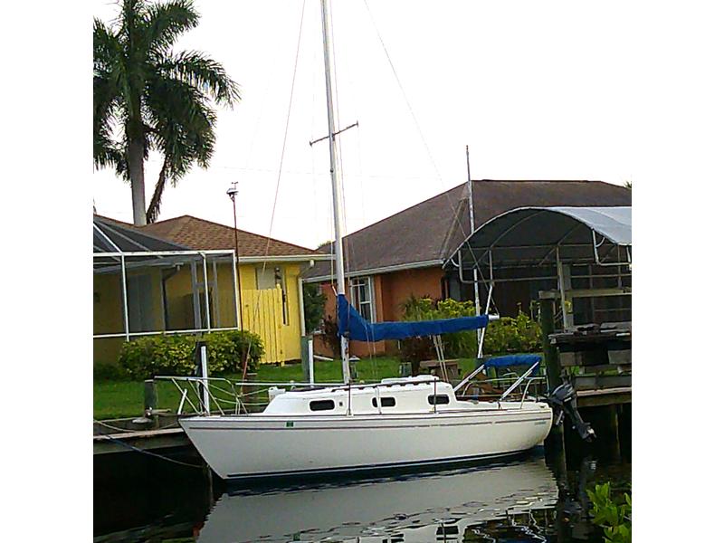 1982 Sovereign 23 located in Florida for sale