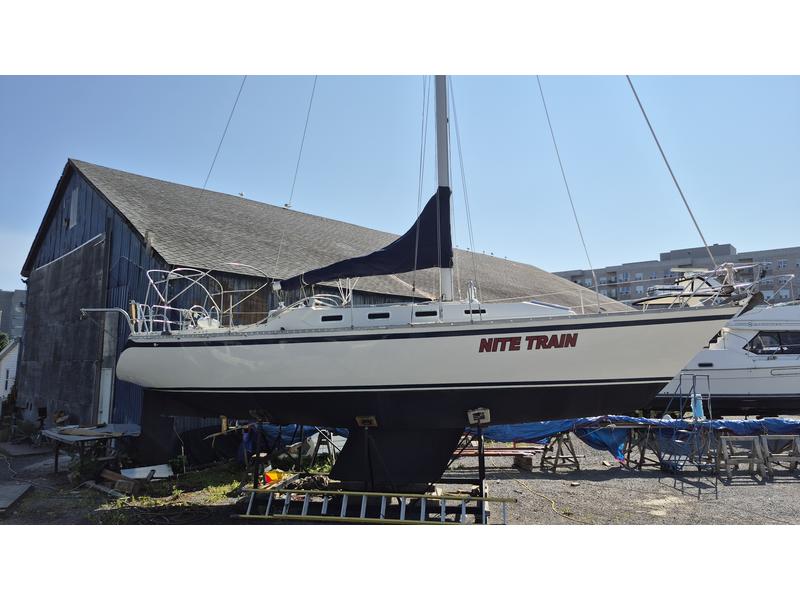 1981 Canadian Sailcraft CS 36 located in Outside United States for sale