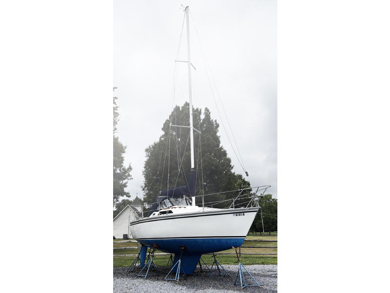 1987 Hunter 28.5 located in Maryland for sale
