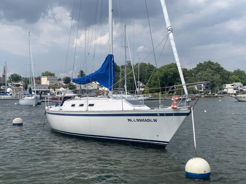 1984 Canadian Sailcraft CS 33 located in New York for sale