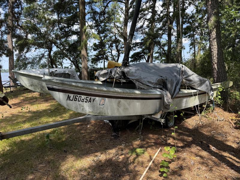 1981 Hobie Catamaran located in New Jersey for sale