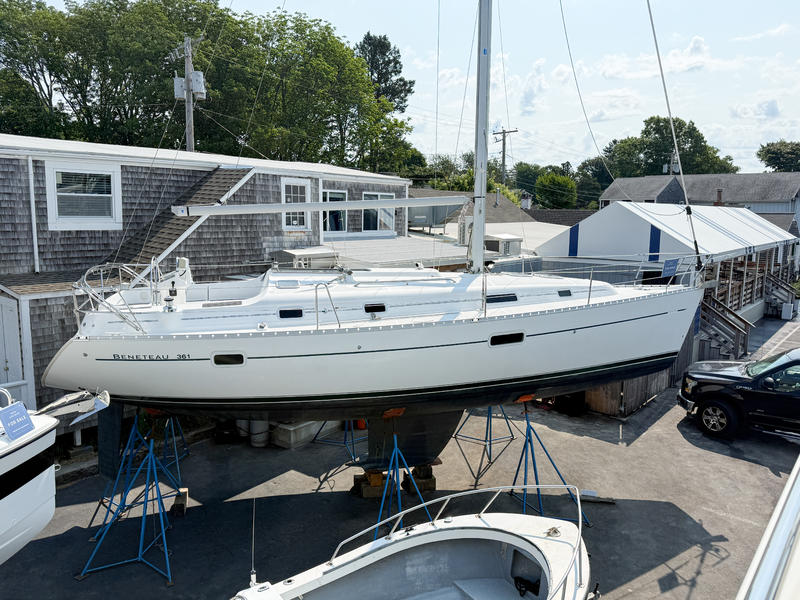 2002 BENETEAU 361 located in Massachusetts for sale