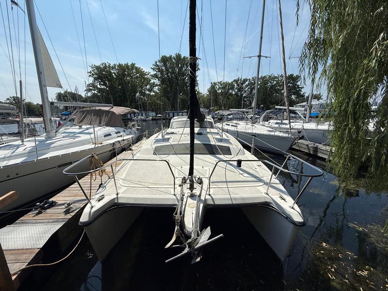 1999 Gemini 105M Catamaran located in Outside United States for sale