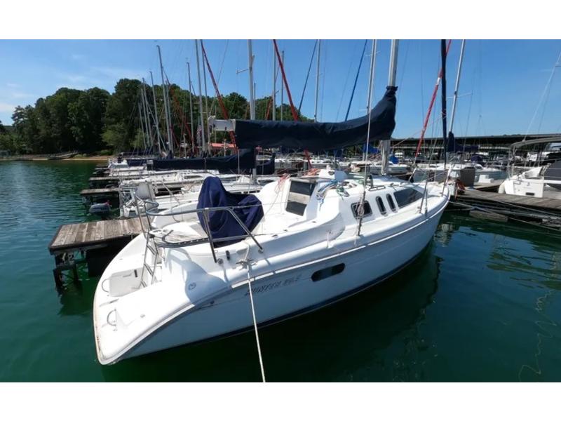 1995 Hunter 29.5 located in Georgia for sale