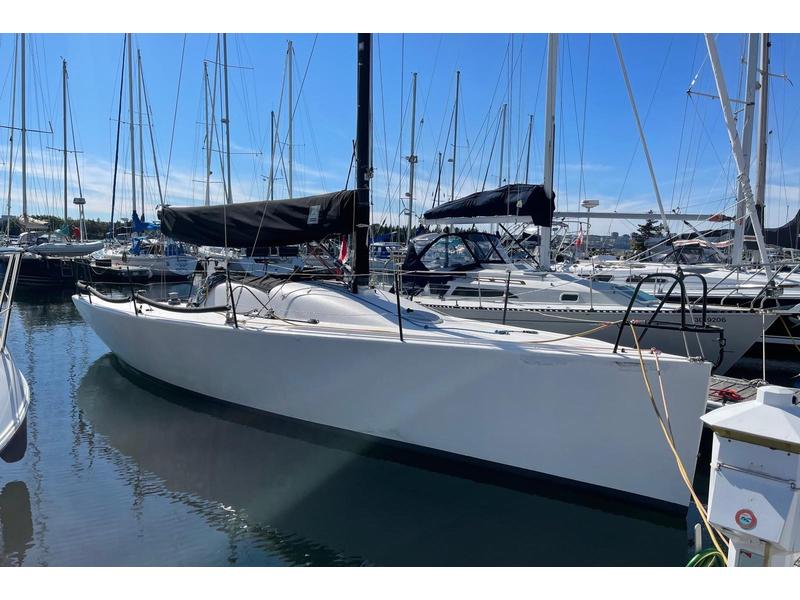 1999 Carroll Marine 1D35 located in Outside United States for sale
