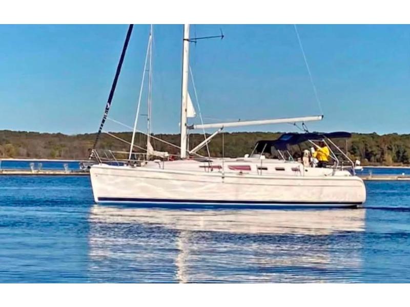 2007 Hunter 38 located in Missouri for sale