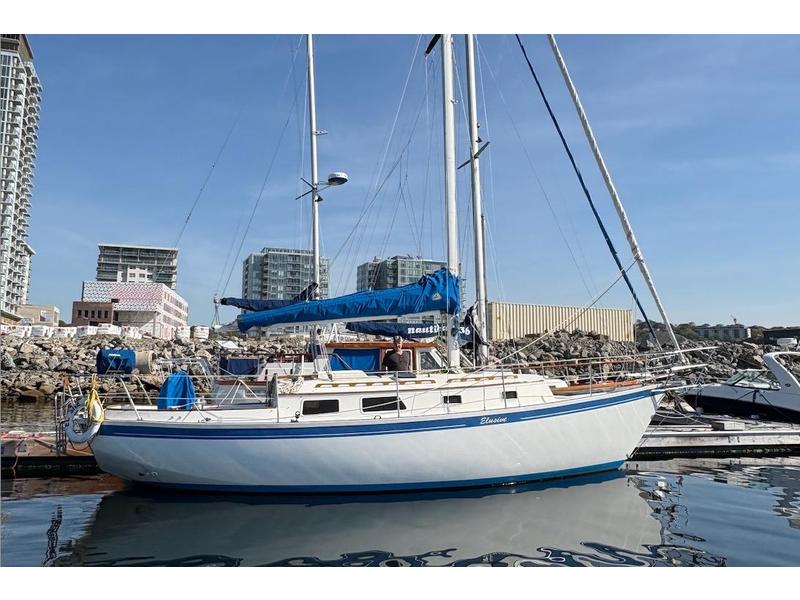 1983 Aloha 32 located in Outside United States for sale