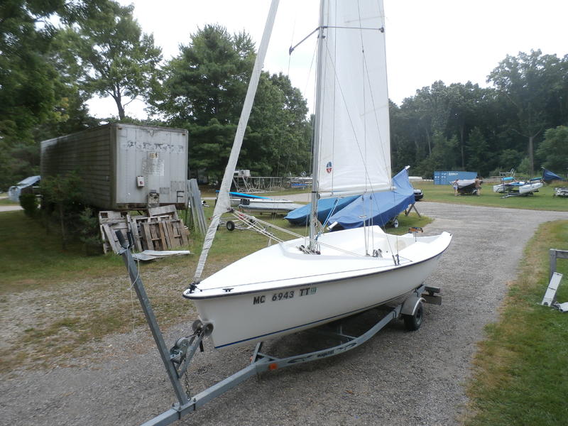 2002 Precision boat works Precision 185 located in Michigan for sale