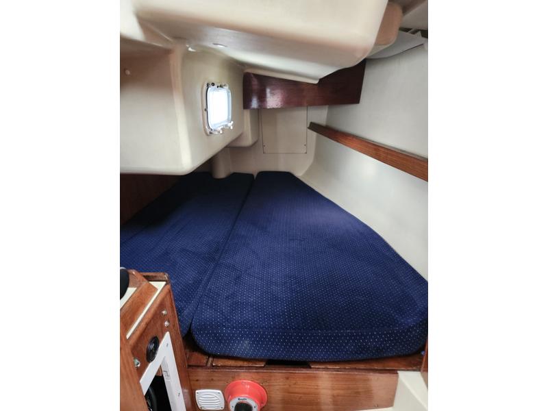 1986 Pearson 28-2 located in Maryland for sale