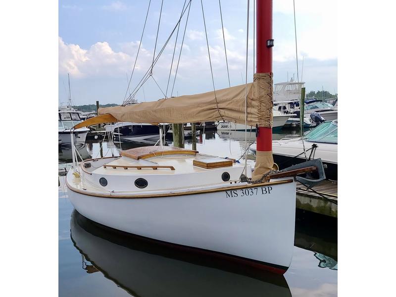  1974 MARSHALL  22'  CATBOAT  located in Maine for sale