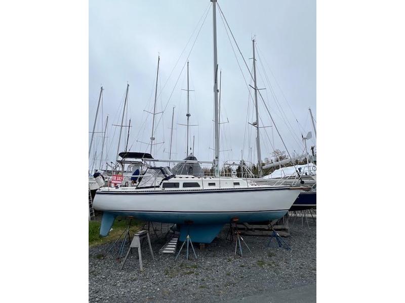 1986 Newport 30 Mk III located in Outside United States for sale