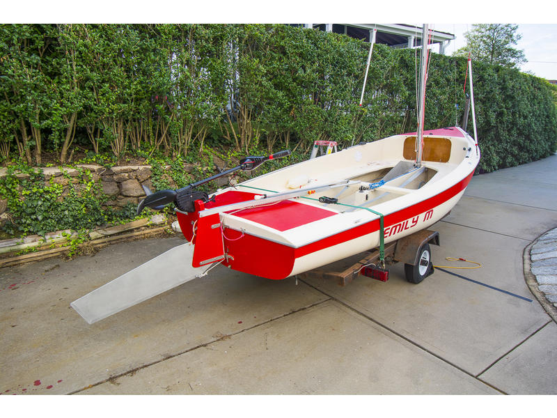 1980 Advance Sailboat Corp Sweet 16 Daysailer located in New Jersey for sale