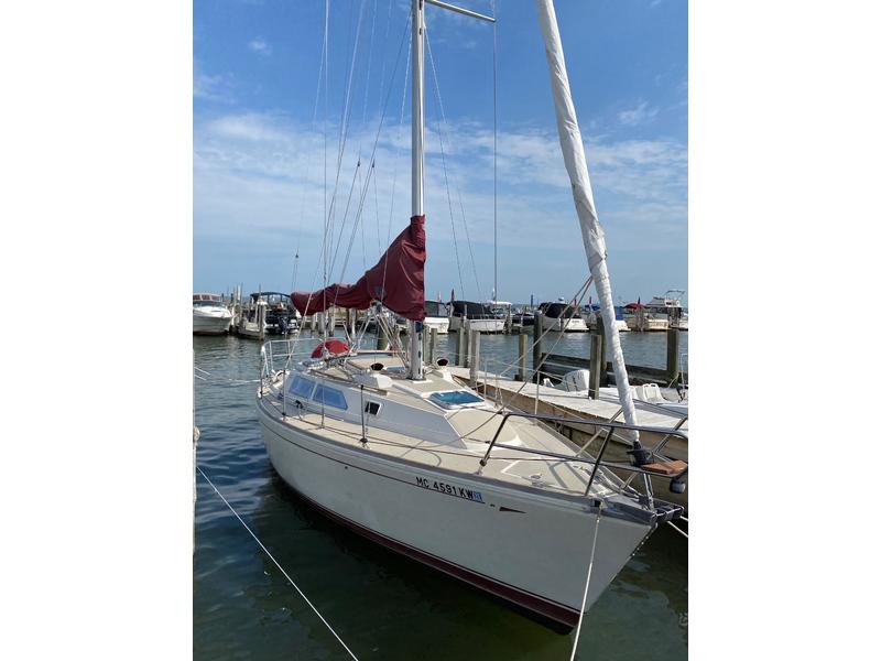 1986 CAL 28-2 located in Michigan for sale