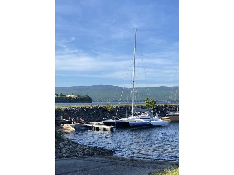 1998 Corsair F31-R located in Outside United States for sale