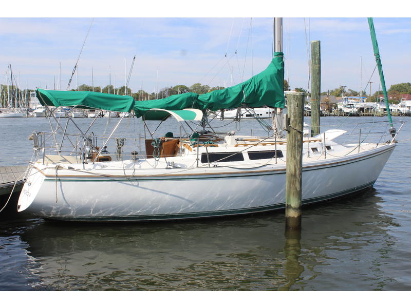 1986 Catalina 34 located in Maryland for sale