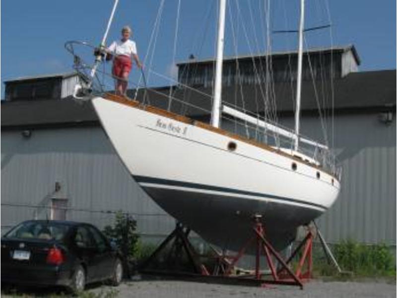 reliance 44 sailboat data