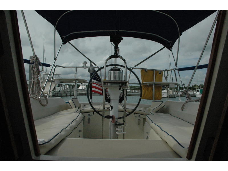 1984 O'Day Sloop sailboat for sale in Michigan