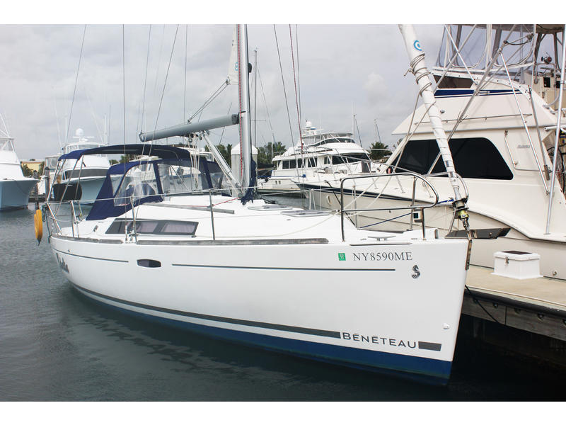2009 Beneteau 31 located in Florida for sale