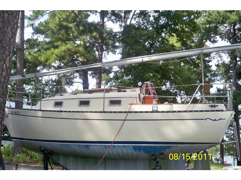 1982 Bayfield Bayfield 25 located in Alabama for sale