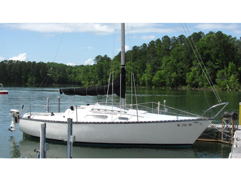 25 ft hunter sailboat