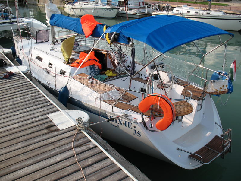 diva 35 sailboat