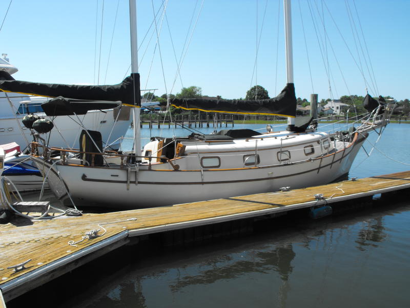 1976 Marine Trader Island Trader located in Virginia for sale