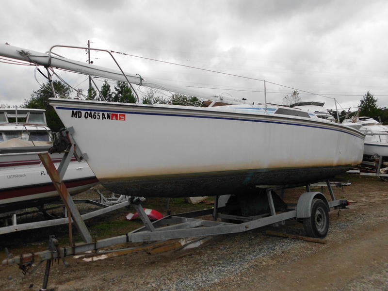 1985 Hunter Marine hunter 23 located in Georgia for sale