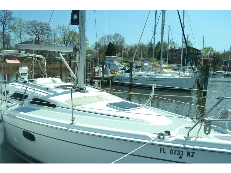 2009 Hunter Hunter 36 sailboat for sale in Maryland