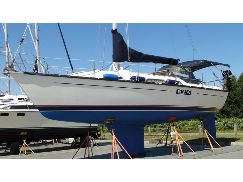 mirage 33 sailboat