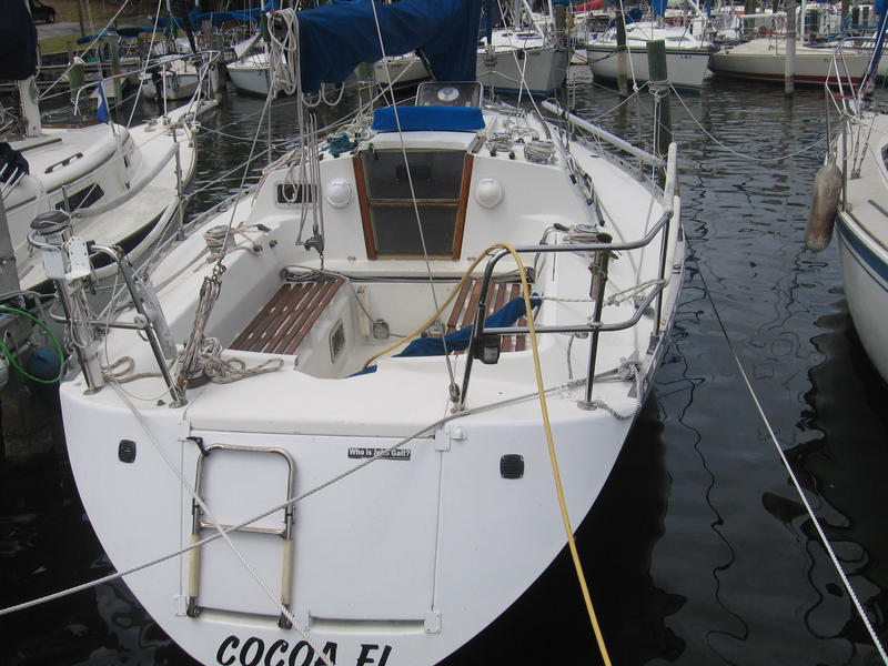 30 ft beneteau sailboat