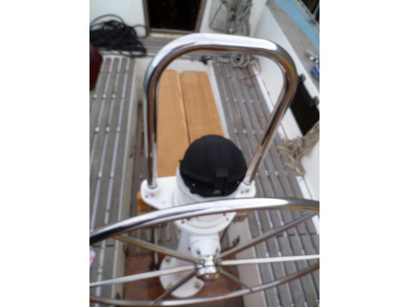 Colvic UFO 34